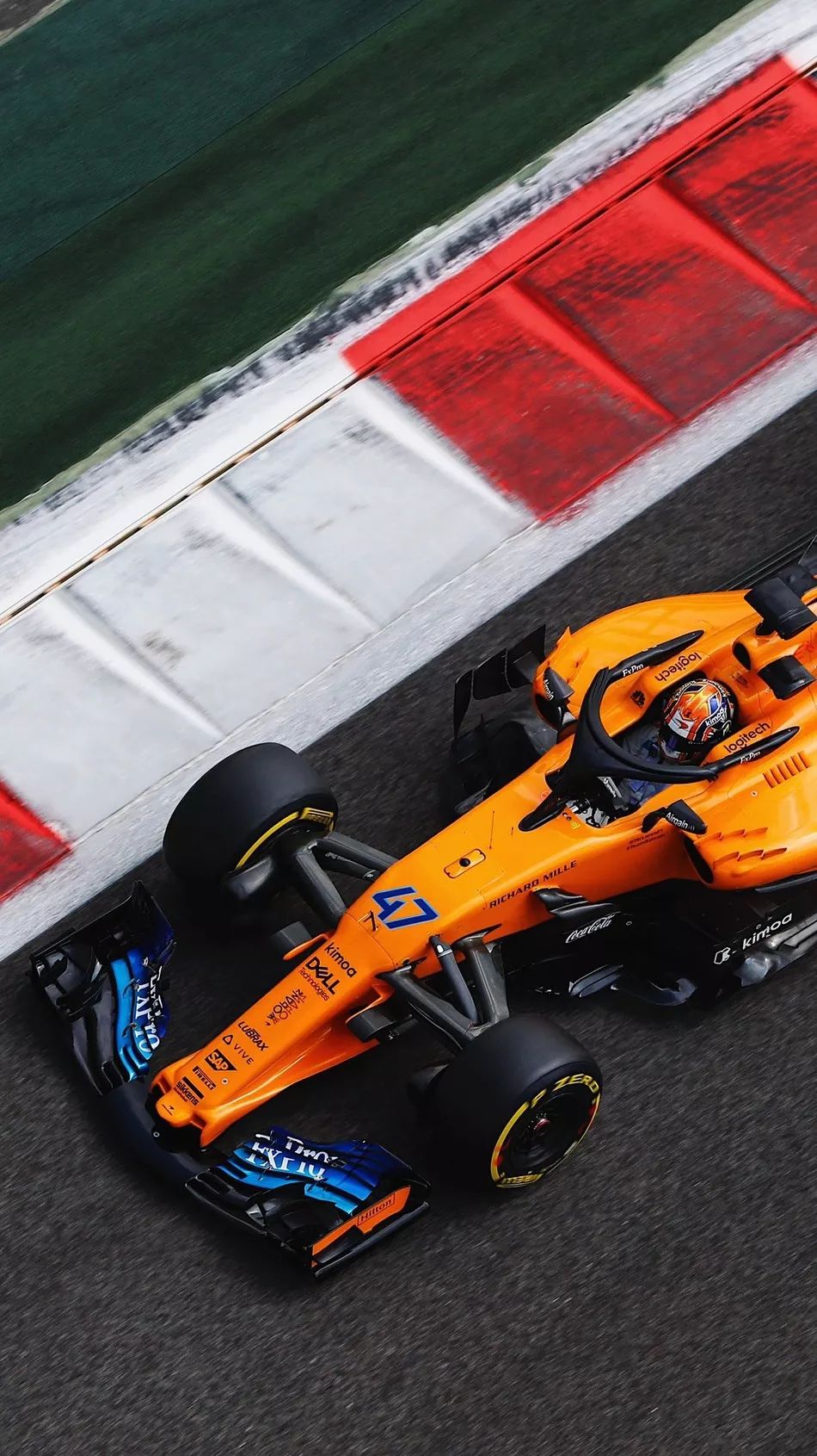 阿斯顿马丁翻盘索伯车队，佩雷兹带队取胜