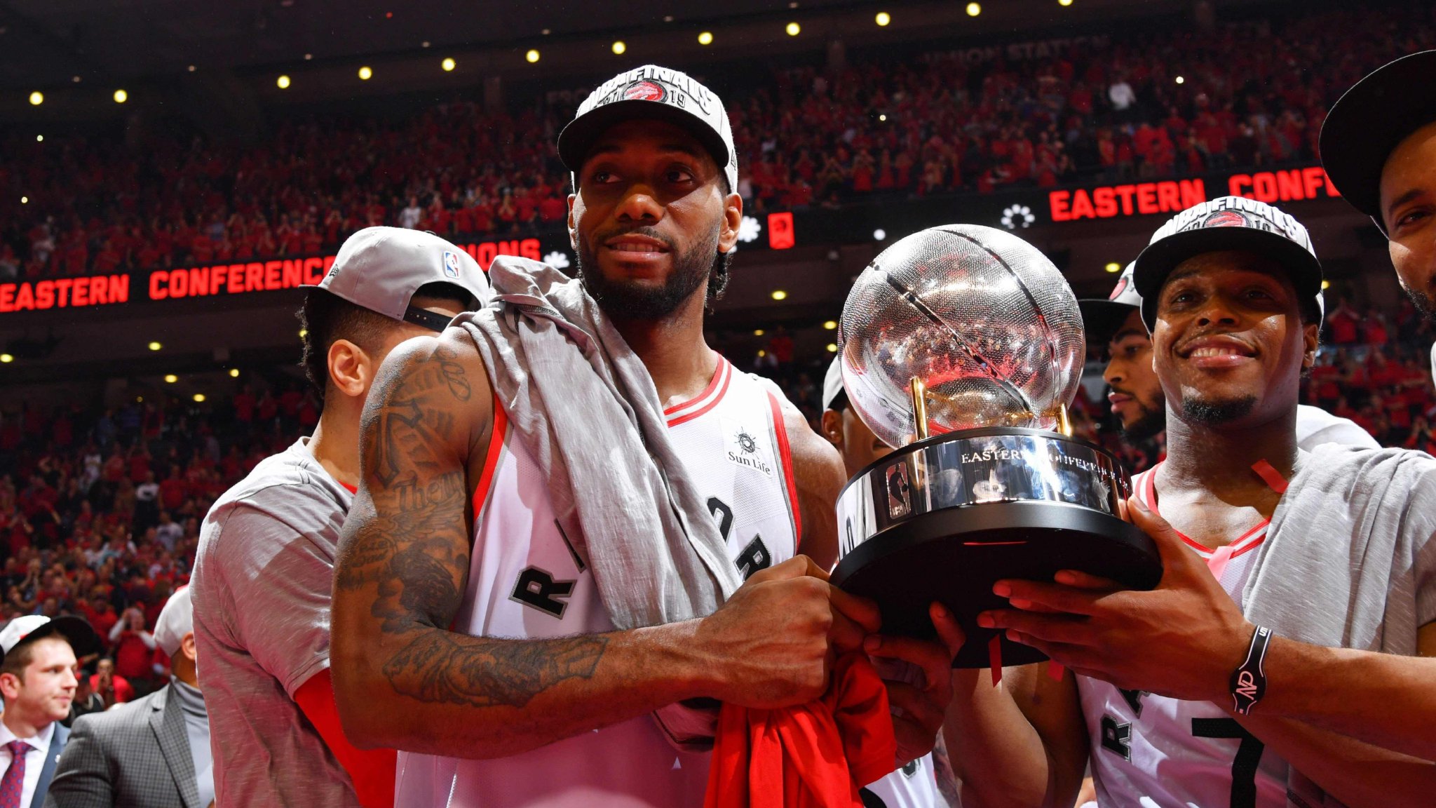 北京队翻盘爵士,伦纳德刷新纪录 北京队翻盘爵士,伦纳德刷新纪录