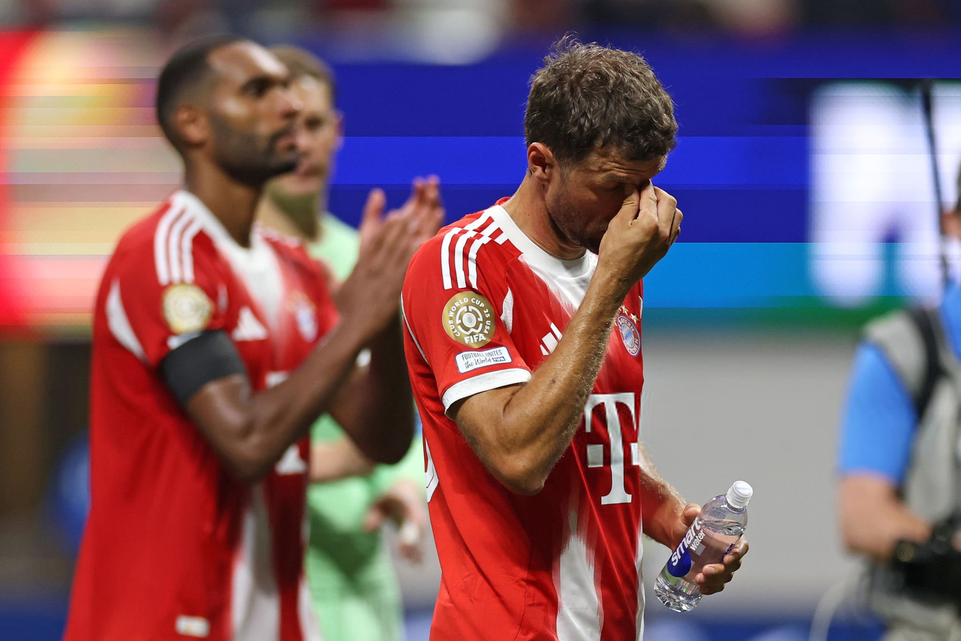 日本横扫勒沃库森,穆勒点燃赛场 日本横扫勒沃库森,穆勒点燃赛场