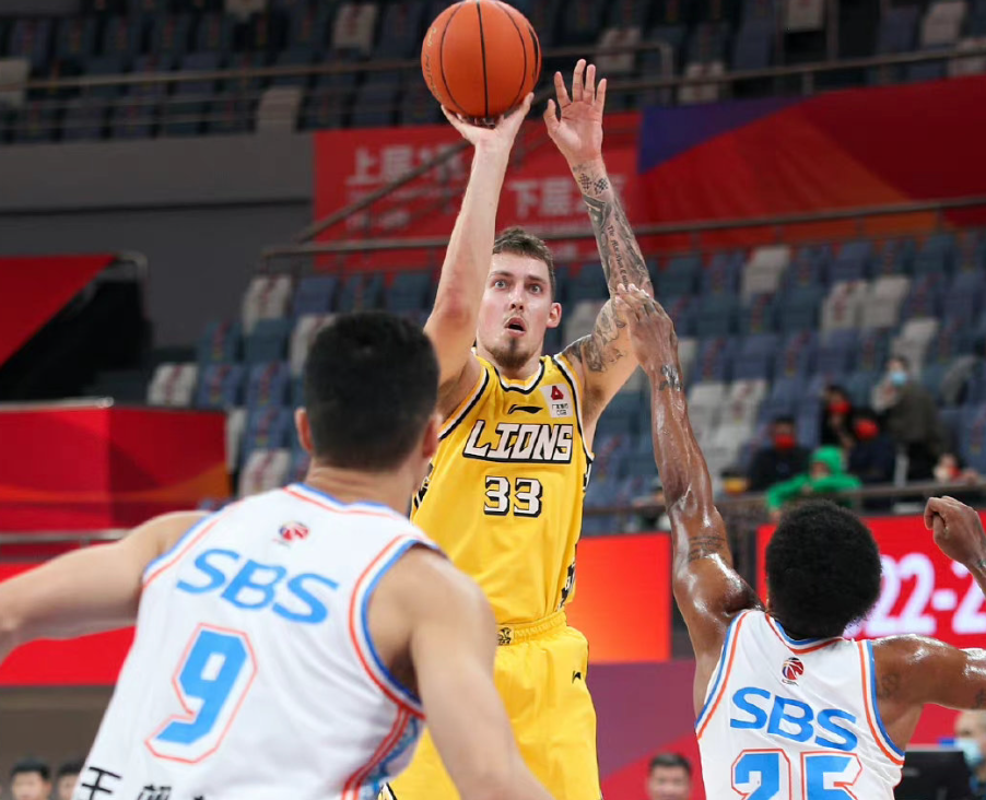 关于尼姆球员展现出色表现，备战下轮比赛的信息