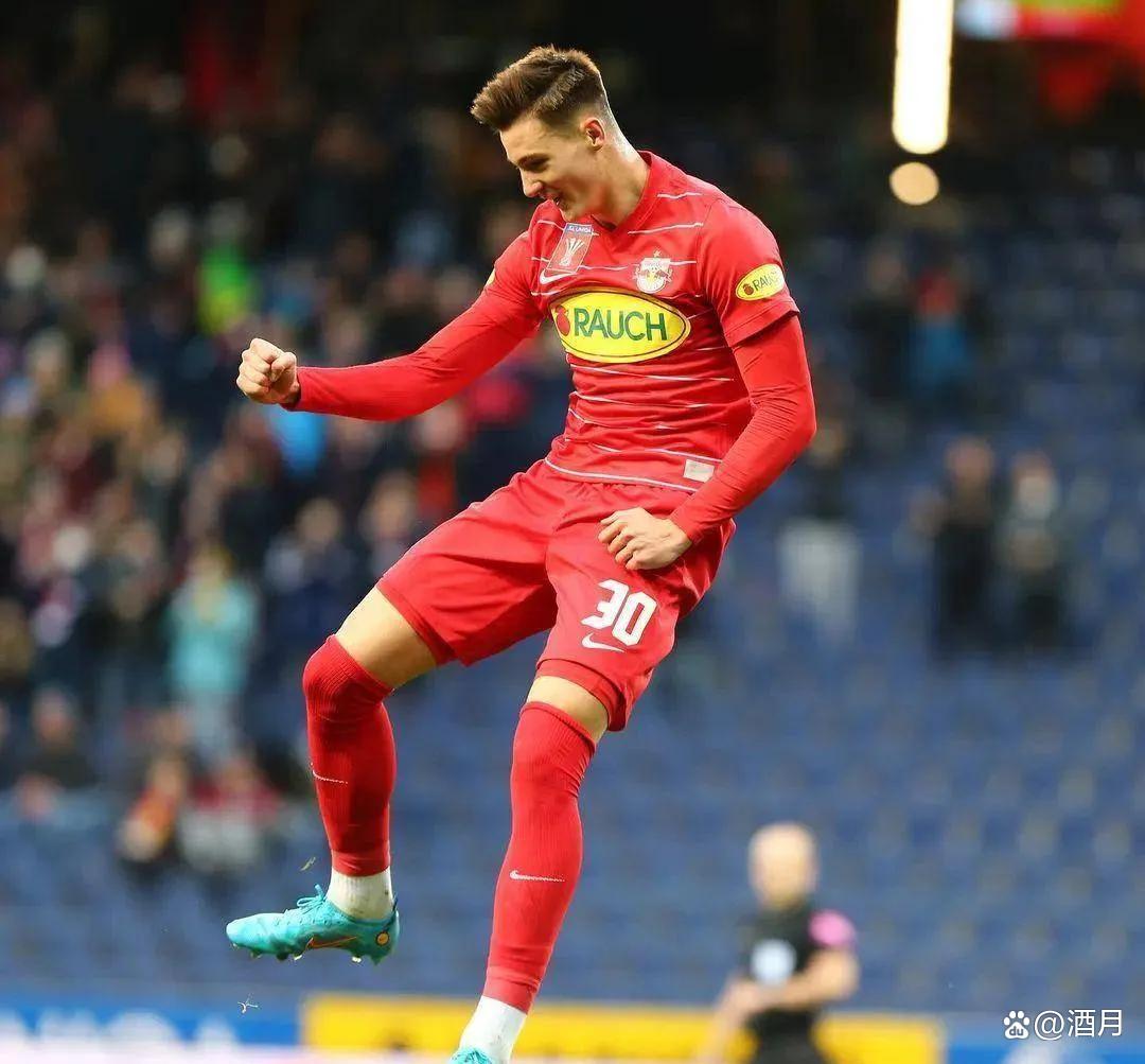 曼联客场平局,英超前进之路略显坎坷 曼联客场平局,英超前进之路略显坎坷