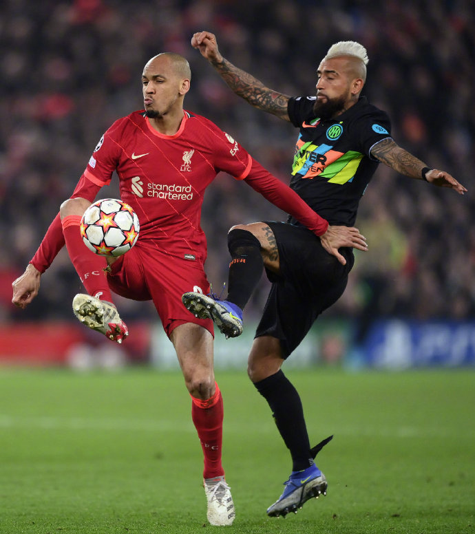 熊猫直播APP-红军大胜成功翻盘，晋级欧冠八强赛