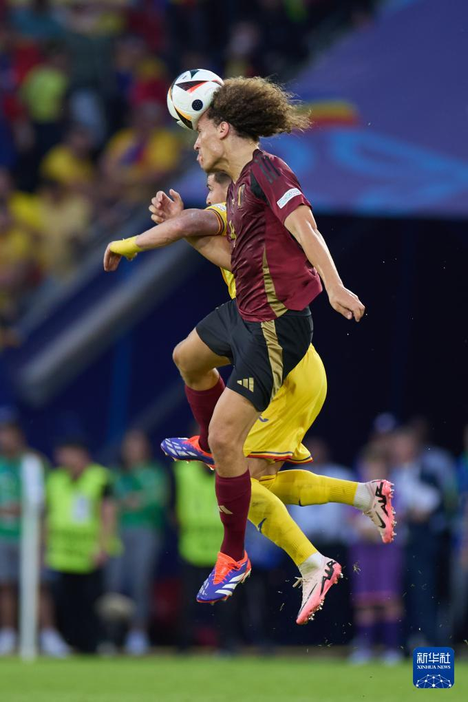 罗马尼亚队在场上表现出色赢得比赛