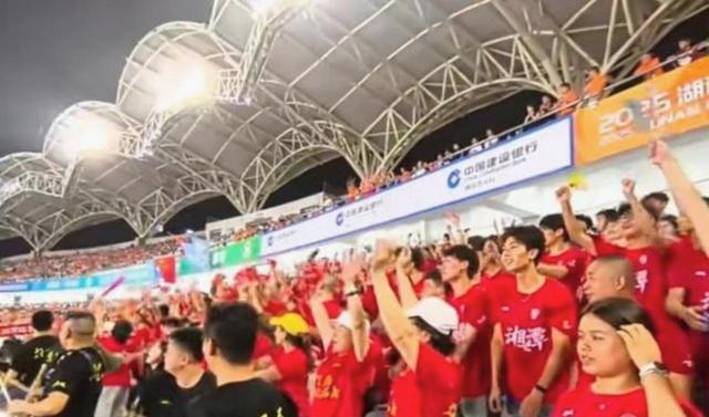 球队实力突飞猛进,豪取连胜 球队实力突飞猛进,豪取连胜
