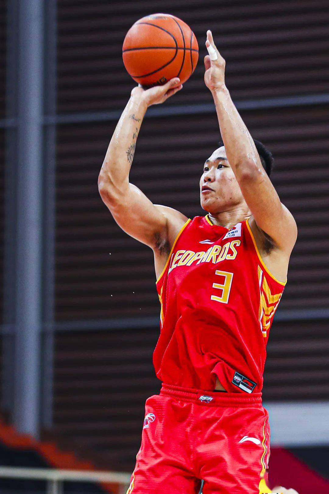 JDG翻盘EG，Nemesis三分雨点燃全场的简单介绍